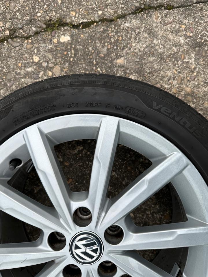 Original VW 16 Zoll Alufelgen mit Sommerreifen – Top Zustand! in Herdecke