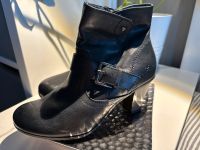 Tom Tailor Stiefel Halbstiefel Absatz Schwarz 37 NEU Herzogtum Lauenburg - Ratzeburg Vorschau