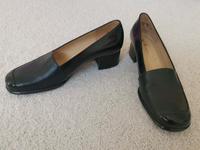 Kennel & Schmenger Pumps  Slipper  Leder NEU 6 39 Niedersachsen - Haste Vorschau