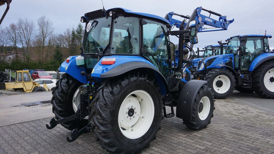 NEW HOLLAND T 4.65 mit STOLL Frontlader sofort verfügbar in Rötz