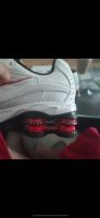 nike shox supreme white Nordrhein-Westfalen - Iserlohn Vorschau