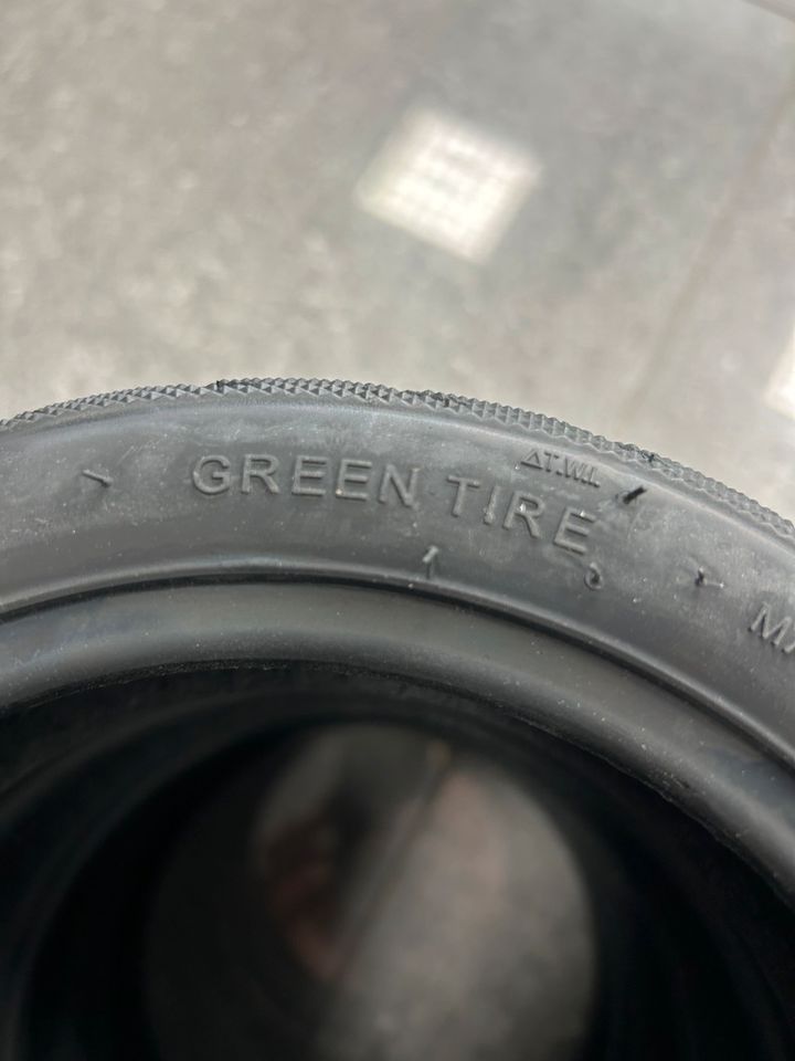 Ninebot G30D Green Tire mit Pannenschutz-Gel neue Version in Kassel