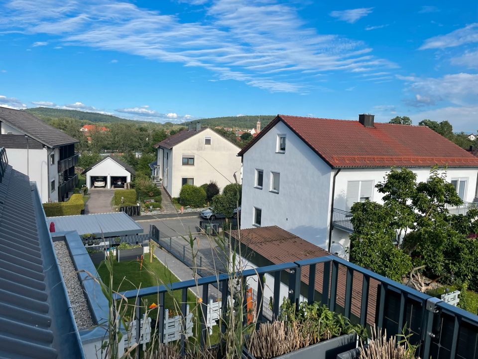 Vermietete neuwertige DG-Wohnung 10km südöstlich von Pegnitz als Kapitalanlage in Auerbach in der Oberpfalz