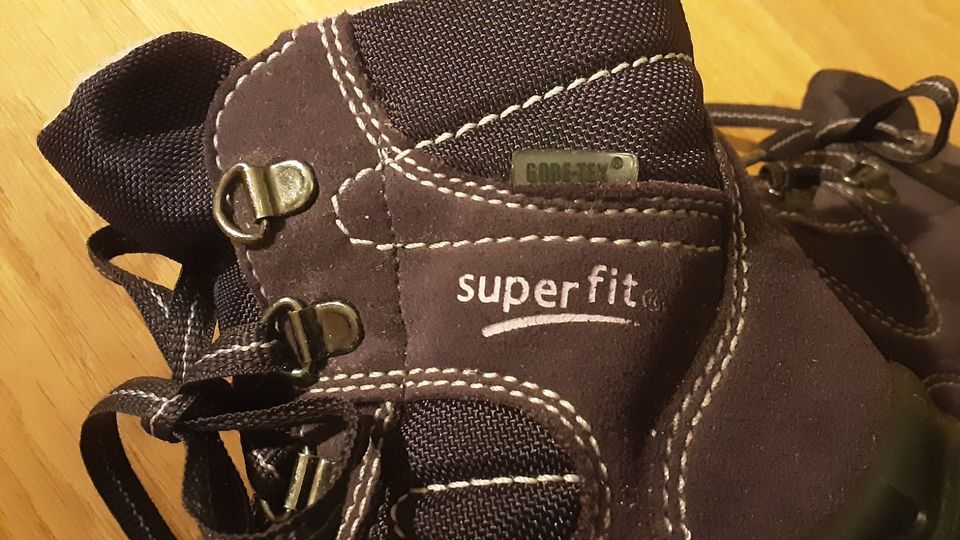 Superfit Stiefel Mädchen 25 GORE-TEX wasserdicht in Schwalbach a. Taunus