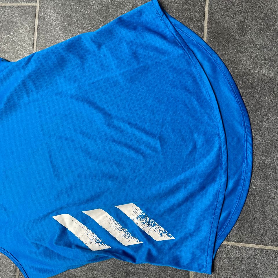 Adidas Top Aeroready blau Gr. S in Haiterbach