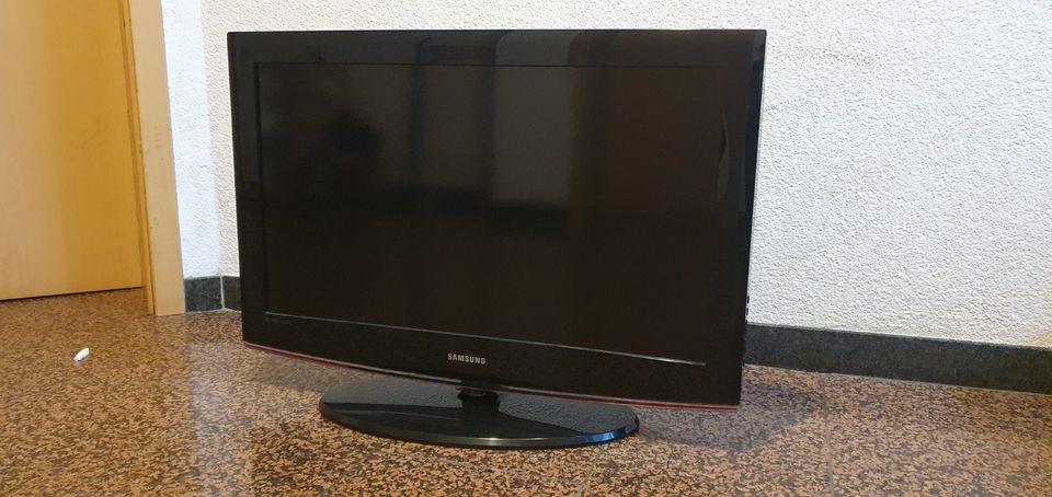 Samsung Fernseher LE 32B450C4W in Stockstadt a. Main