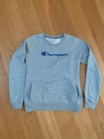 Damen Sweatshirt Pulli Champion Gr. M Niedersachsen - Ronnenberg Vorschau