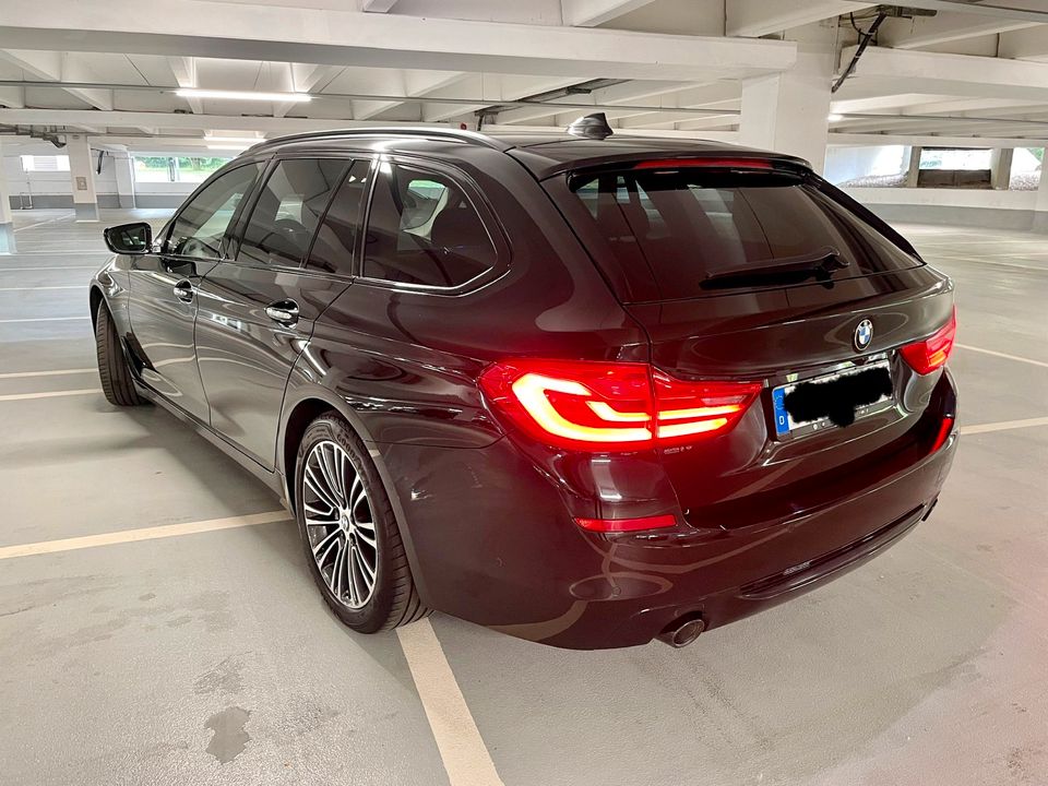 BMW 520 xDrive (G31) Sport Line in Ehingen (Donau)