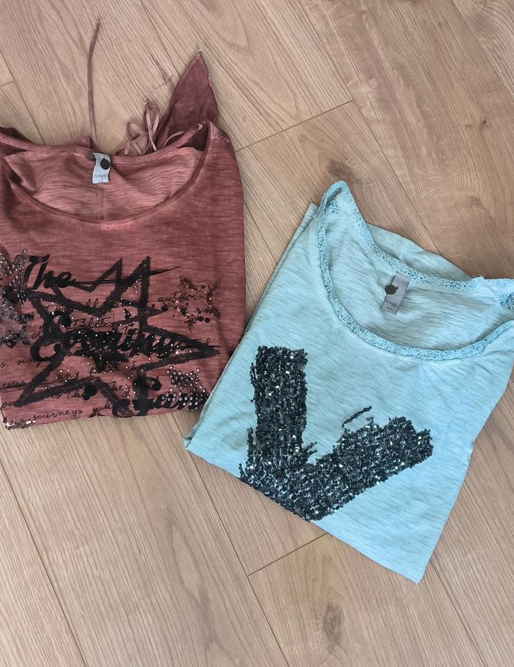 2 tolle Shirts Tredy, Gr.44 in Eschweiler