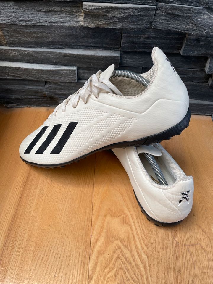 Adidas X Tango 18.4 Kunstrasenfussballschuh 45 1/3 in Niedersachsen -  Nörten-Hardenberg | eBay Kleinanzeigen ist jetzt Kleinanzeigen