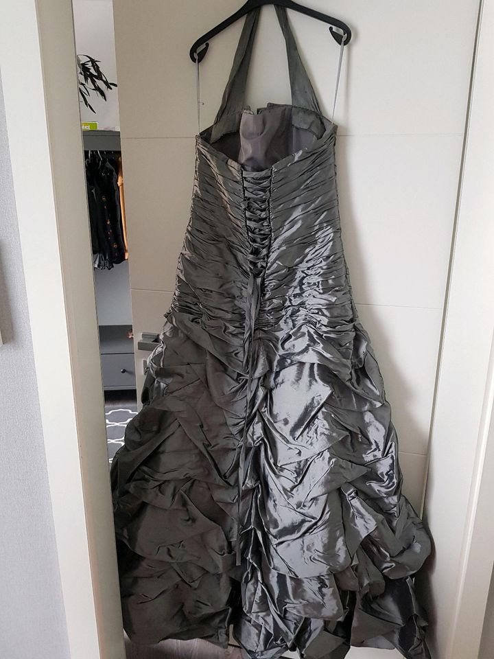 Hofdamenkleid in Geseke