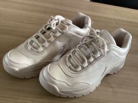 Neu mit Etikett Sneaker creme Gr 38 Niedersachsen - Vechta Vorschau