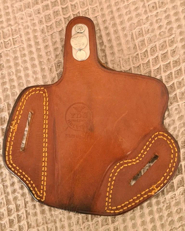 S&W Mg 357 Magnum Echtes Leder Combat Gürtelholster Hand Made in Bad Wimpfen