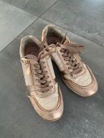 Damen Sneaker Turnschuhe Gold Street Shoes Gr. 39 Sachsen-Anhalt - Merseburg Vorschau