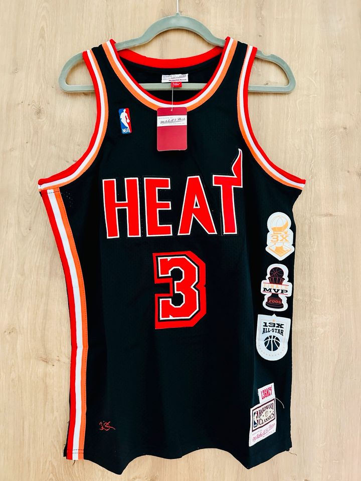 Mitchell &Ness Basketball Jersey „Dwayne Wade“ MVP Neu in Hersbruck