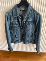 Jeansjacke sehr guter Zustand Saarland - Schwalbach Vorschau