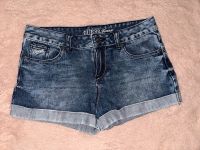 schöne Guess Jeans Hotpants Shorts Größe XS Top Zustand Nordrhein-Westfalen - Leverkusen Vorschau