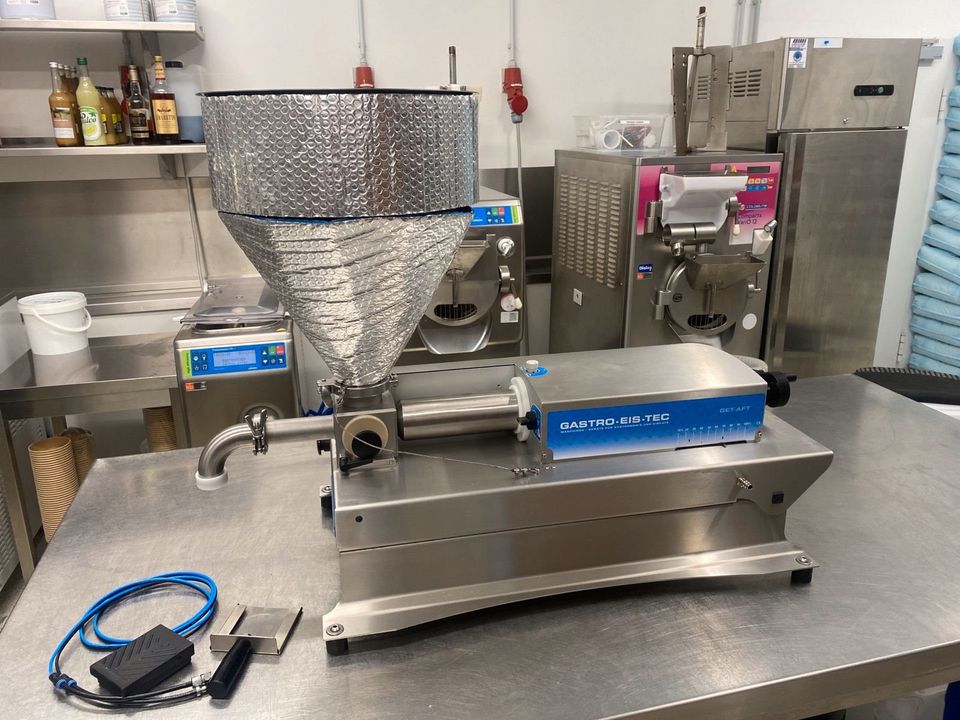 Deutgen Gastro-Eis-Tec Eis Abfüllmaschine mit kompletten Zubehör in Monheim am Rhein
