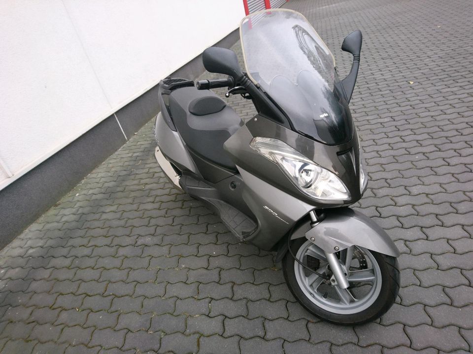 Aprilia Atlantic 500 kein piaggio x9 500 in Mülheim (Ruhr)