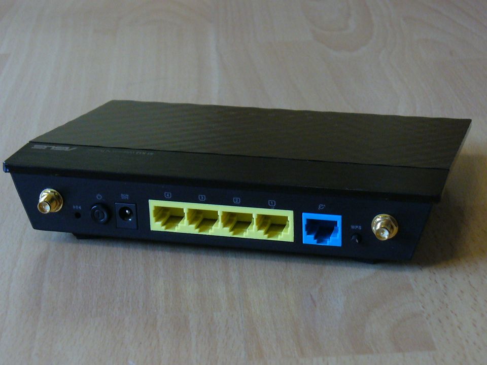 Router ASUS RT – N12 300Mbps in Konstanz