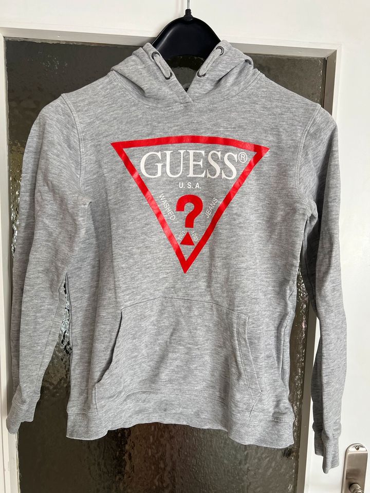 Guess Pullover Kinderpullover 152 Kapuzenpullover Hoodie grau in Bargteheide