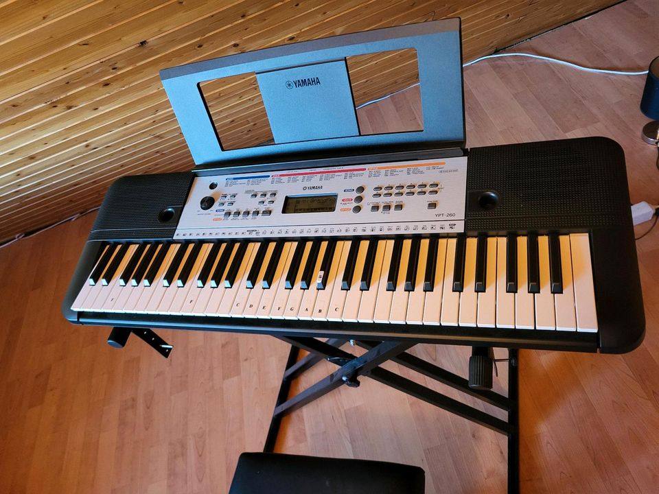 Keyboard Yamaha YPT-260 in Buchholz in der Nordheide