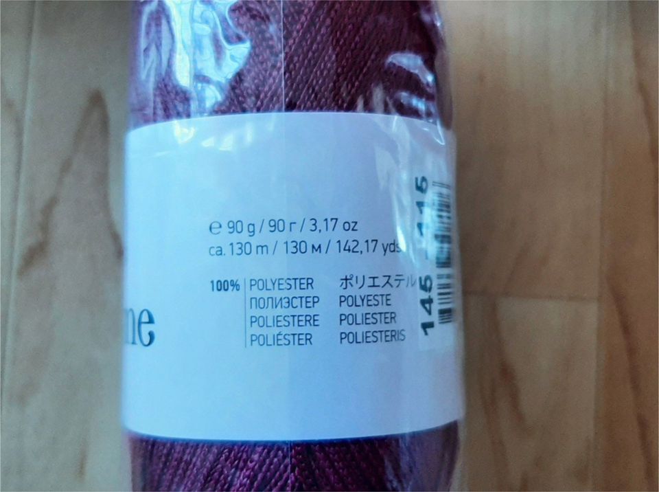 18 Knäuel Makramee Garn Polyester, bordaux je 90g/ 130m in Görlitz