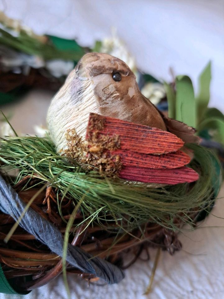 Türkranz mit Schmetterling und Vogel und Blumen 25 cm Durchmesser in Düsseldorf