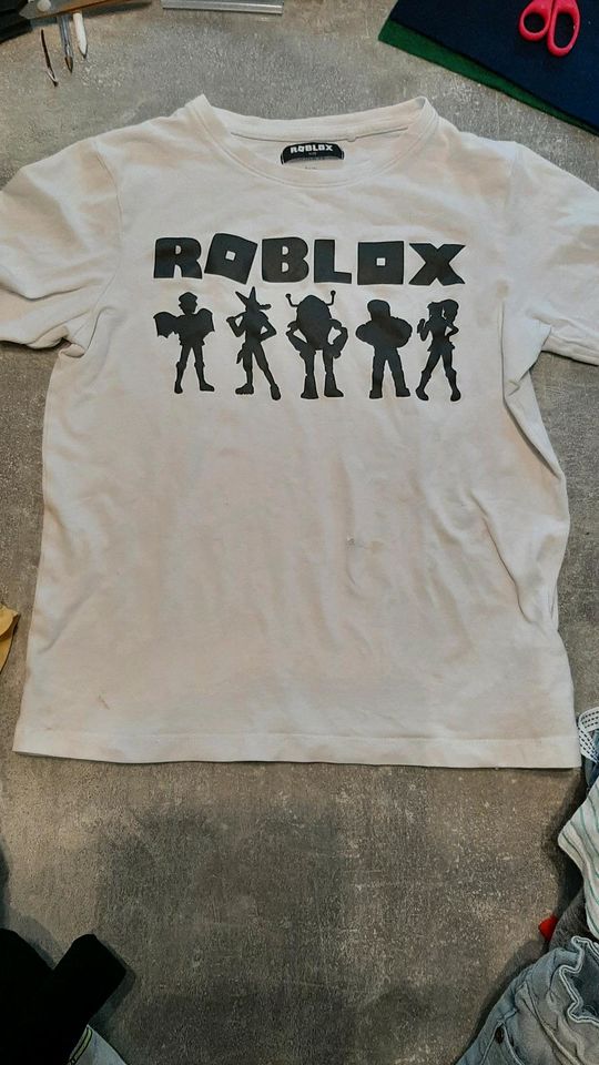 Roblox T-Shirt Größe 134/140 in Gladbeck