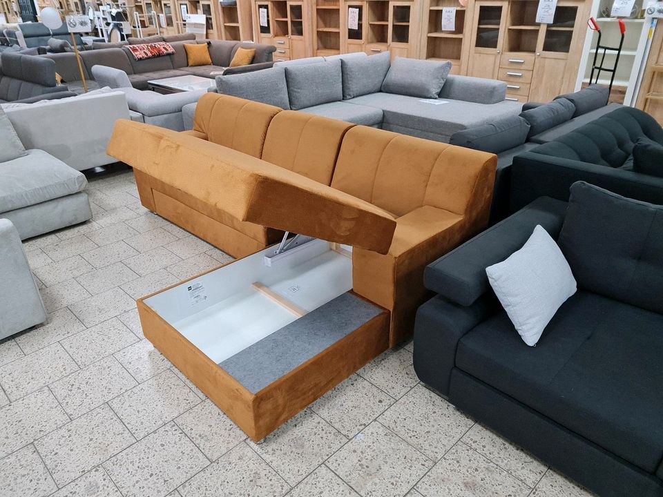 Sofa Couch Ecksofa Schlafsofa Bettkasten Samt Möbel UVP 1389€ in Herbstein