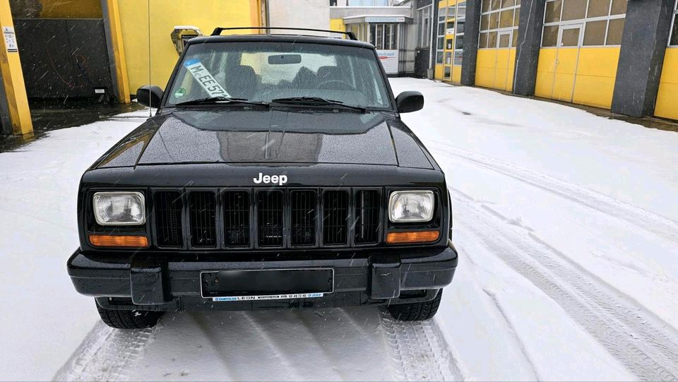 Jeep Cherokee 4.0i XJ in Gilching