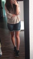 Zara TRF Denim High Waist Shorts dunkelblau Knopfleiste XS 34 Bayern - Münchberg Vorschau