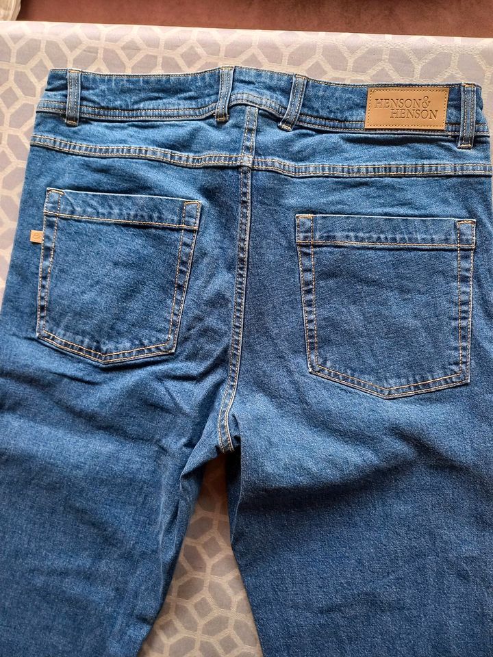 NEU mit Etikett! Jeans Herren Gr. 48 gerade Form in Dauchingen