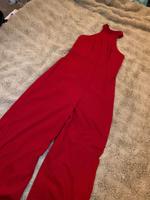 Jumpsuit knall rot Nordrhein-Westfalen - Barntrup Vorschau