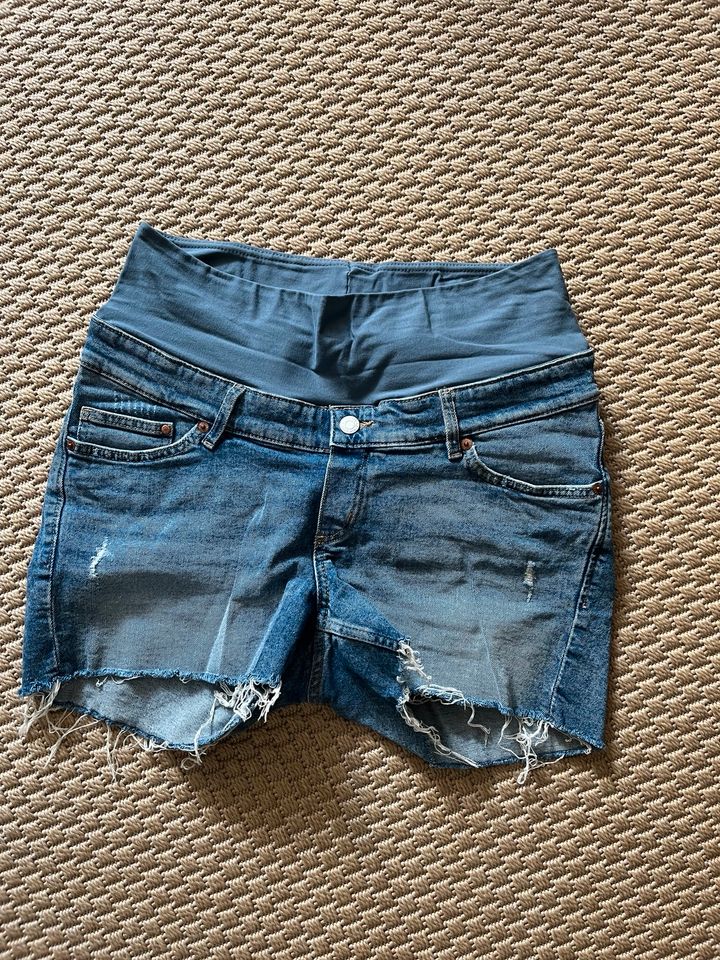 Umstands Shorts kurze Jeans H&M S in Magdeburg