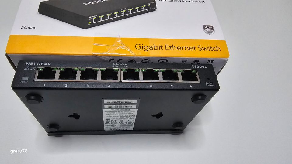 NETGEAR GS308-300PES 8-port Gigabit Ethernet Switch in Neudenau 