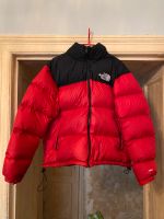 Original The North Face Daunenjacke Winterjacke rot Berlin - Schöneberg Vorschau