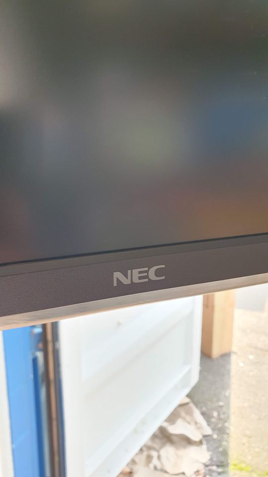 TV Ständer inkl. NEC Display für Event & Messe in Köln