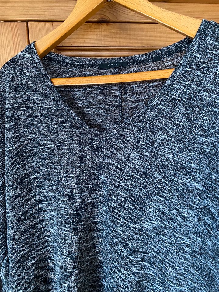 Opus Pullover Shirt hellblau schwarz grau 42 in Hannover