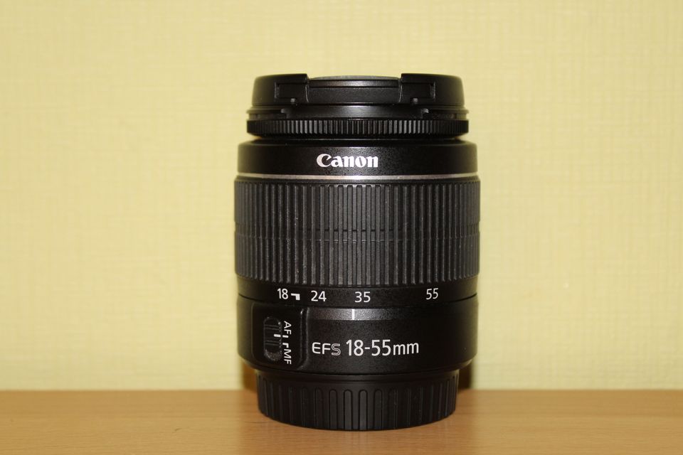 Canon Zoomobjektiv  EFS EF-S 18-55mm 1:3.5-5.6 III in Wuppertal