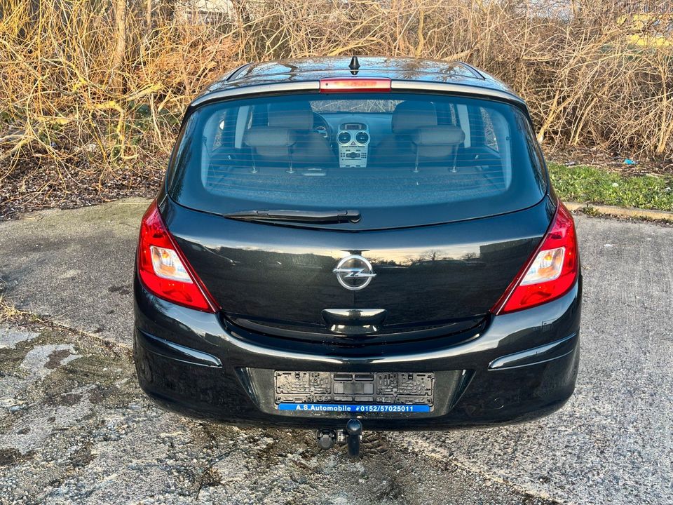 Opel Corsa D Active,1-Hand,Klima,TÜV12/25 in Dorf Mecklenburg
