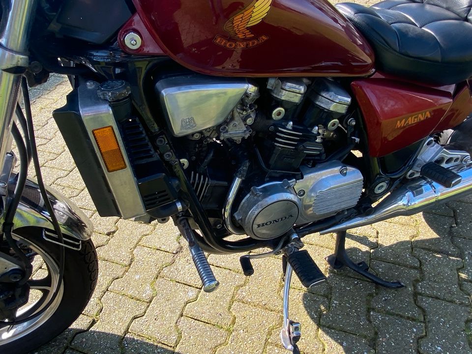 Honda Vf 750 C in Emlichheim