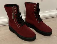 Calvin Klein Jeans Boots/Stiefeletten aus Wildleder*Gr. 37*neu Bayern - Schwanstetten Vorschau