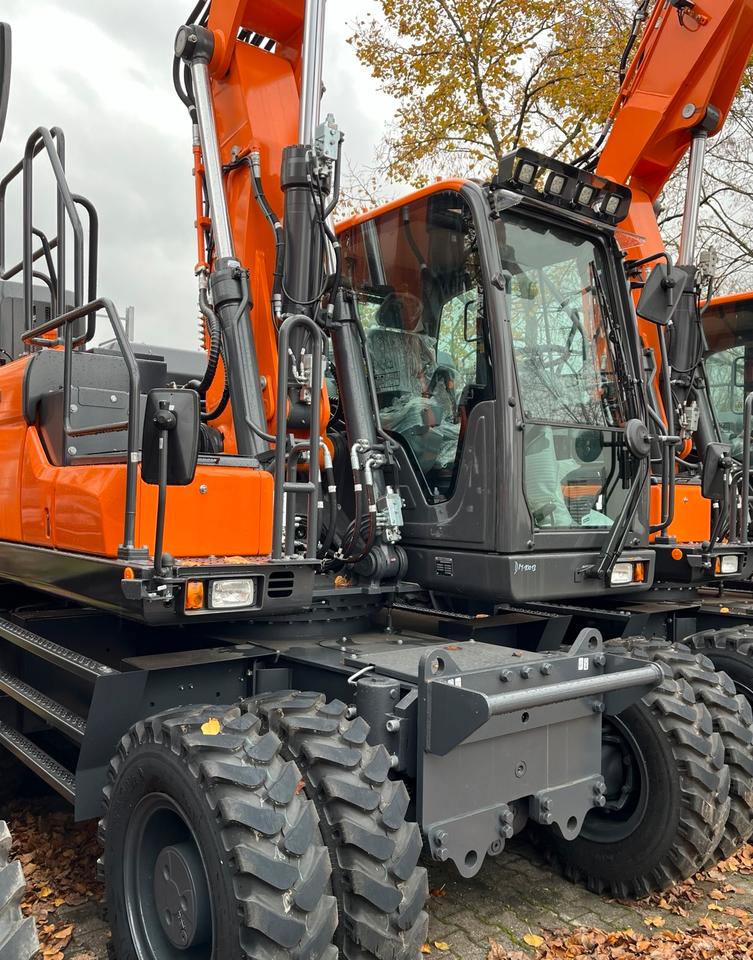 Mieten Bagger Develon DX190W Mobilbagger 18T Radbagger Verkauf in Mannheim