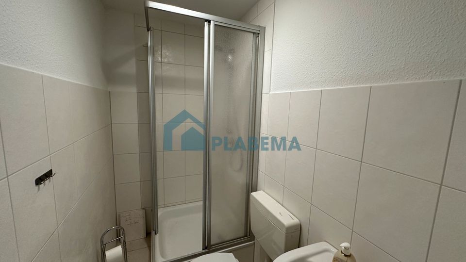 9 ㎡ Zimmer mit Duschbad OHNE Einbauküche zu vermieten in Schwerin