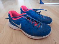 Schuhe Nike Gr. 40 Baden-Württemberg - Leonberg Vorschau