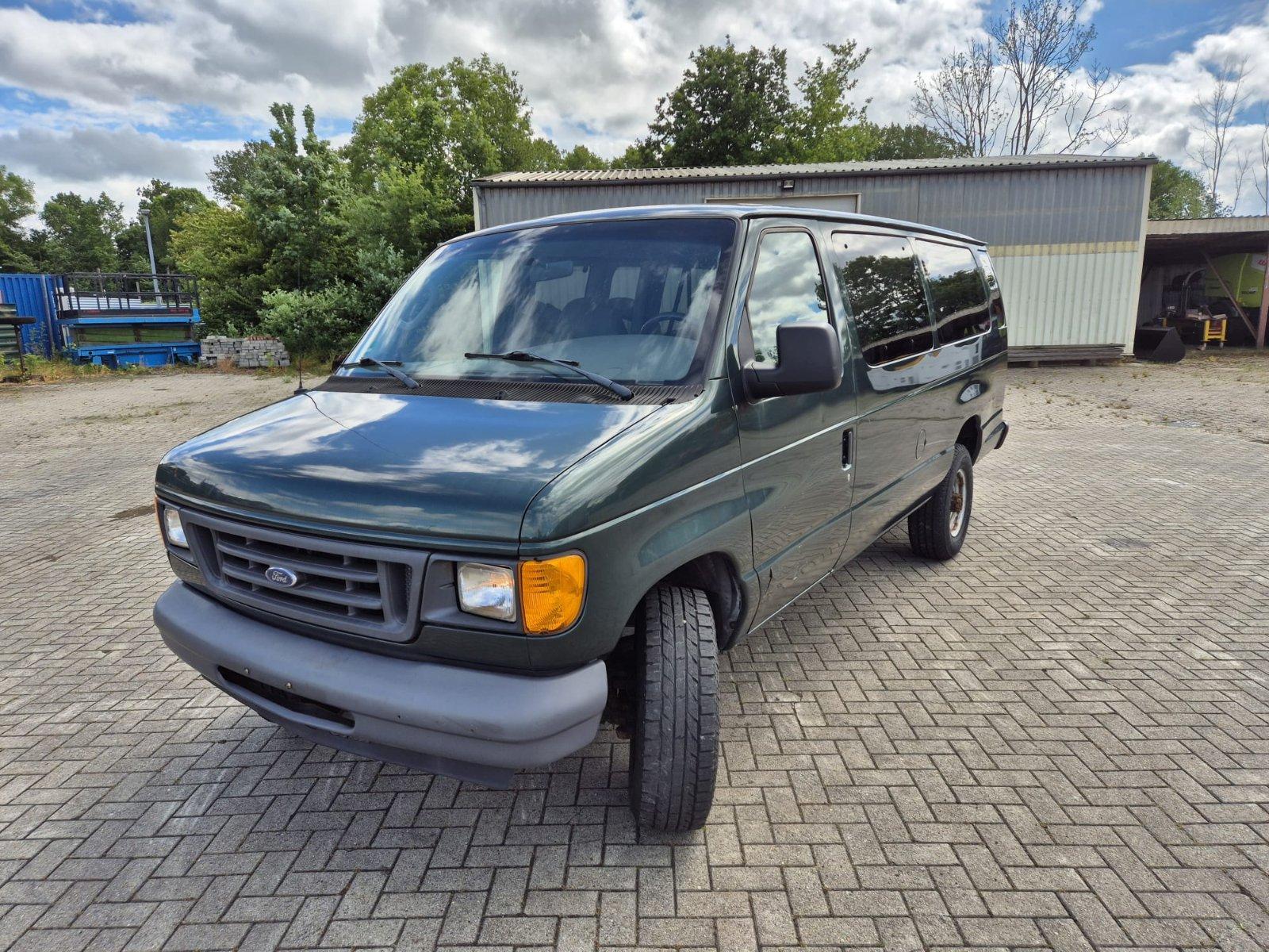 Abbildung des Autos Ford Econoline VAN Trans…