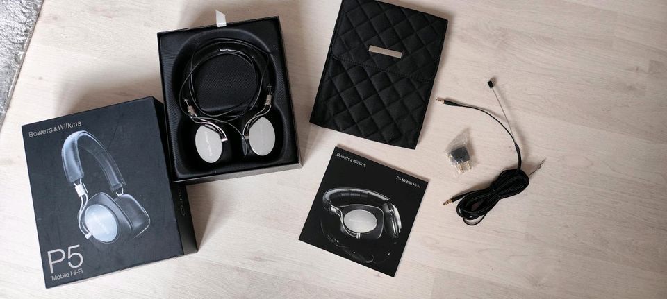 P5 Headphones Bowers & Wilkins Kopfhörer in Schlangen