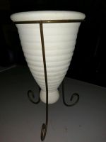 Vase Blumentopf Porzellan Metallständer ca. 21 cm hoch Niedersachsen - Walsrode Vorschau