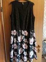 Schwarzes Blumen Kleid mit Spitze Größe L Nordrhein-Westfalen - Telgte Vorschau